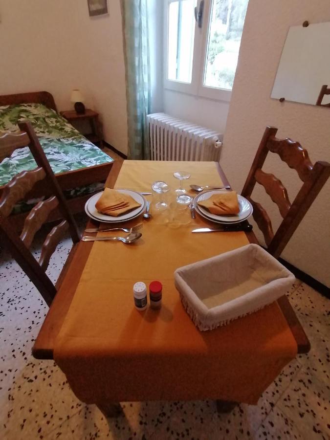 Gite Le Colombier Alzon Екстер'єр фото